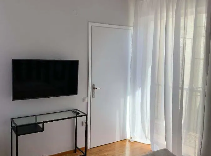 Apartment Home Resort *